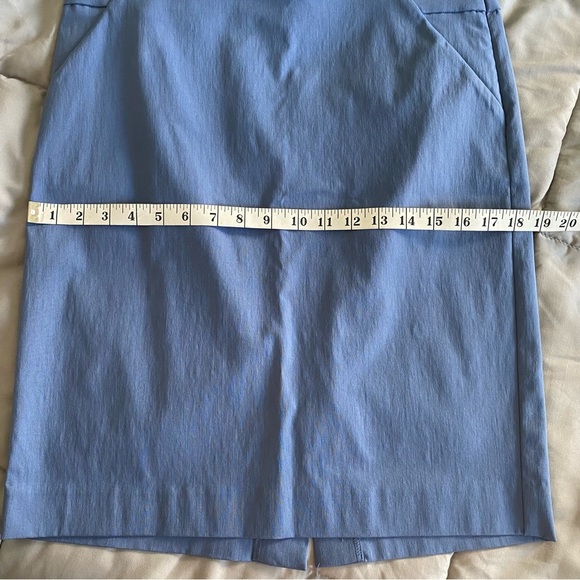 The Limited Exact Stretch Pencil Skirt - Picture 7 of 10